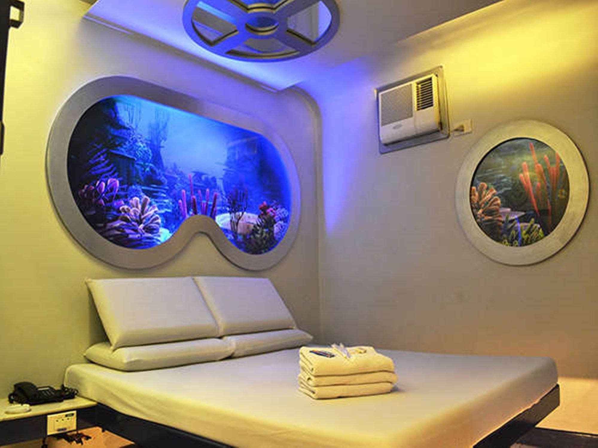แอสโทรเตล กวาดาลูเป Hotel Mandaluyong ภายนอก รูปภาพ